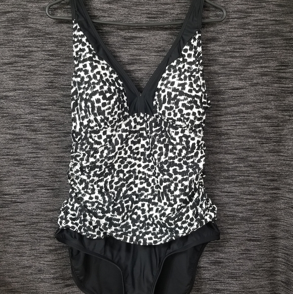 Maxine of Hollywood Other - Maxine of Hollywood One Piece Swimsuit